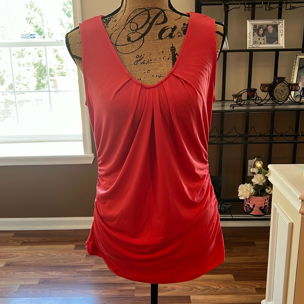 New York & company size Large orange top